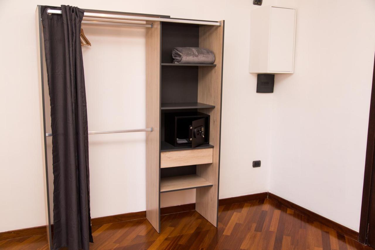Apartamento Cuore Di Spaccanapoli Exterior foto